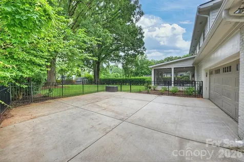 601 Lansdowne Road Charlotte NC 28270