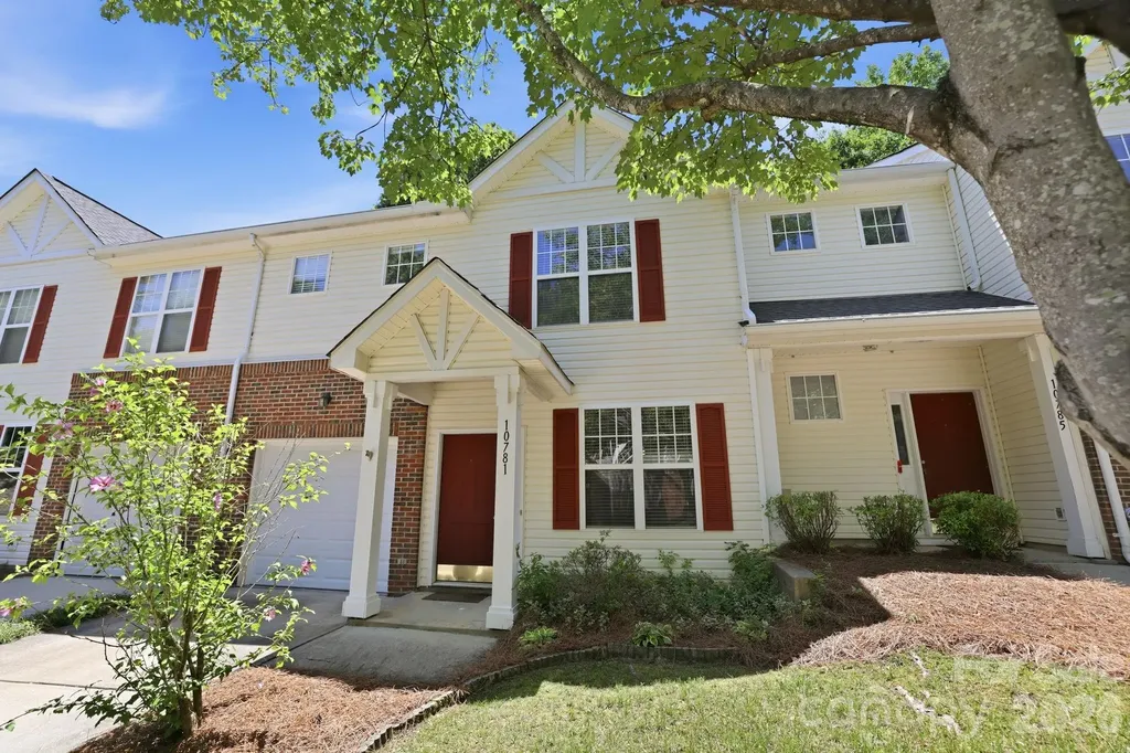 10781 Essex Hall Drive Charlotte NC 28277