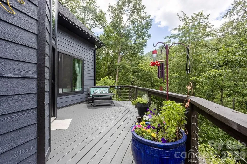 338 Fairview Forest Drive Fairview NC 28730