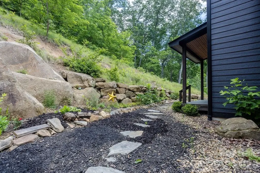 338 Fairview Forest Drive Fairview NC 28730