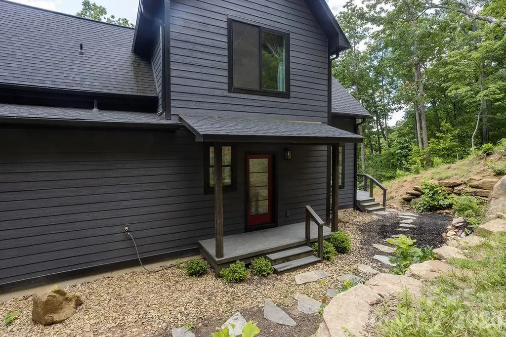 338 Fairview Forest Drive Fairview NC 28730