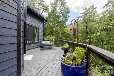 338 Fairview Forest Drive Fairview NC 28730