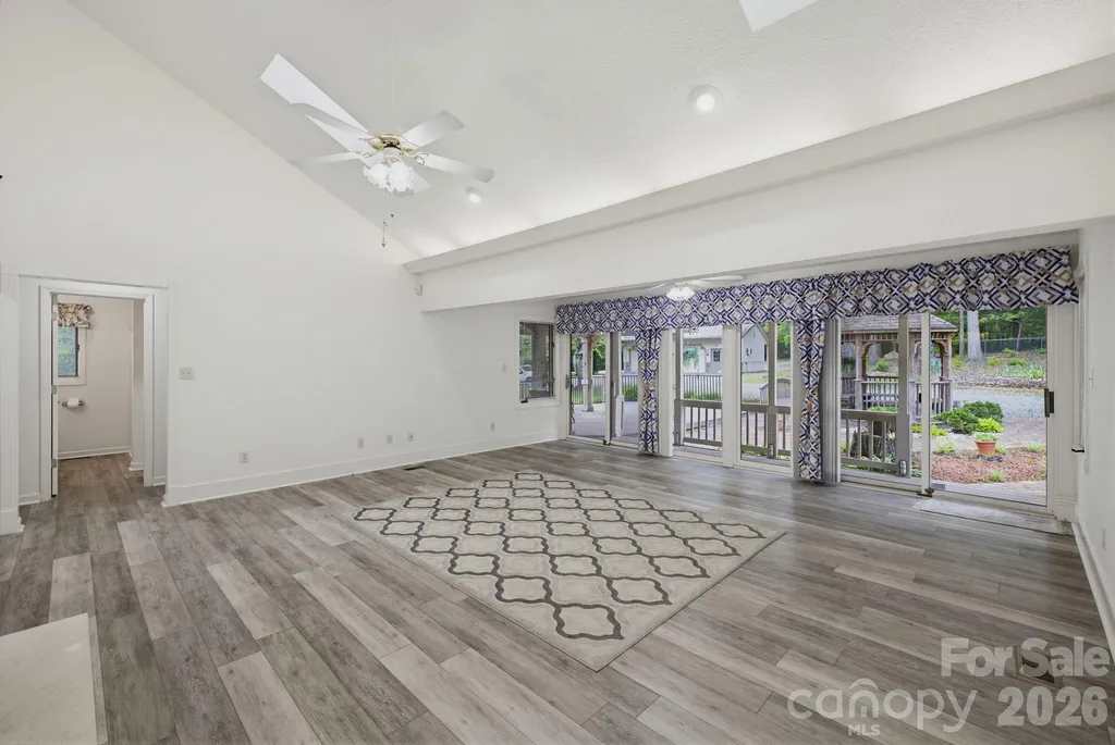104 Willowbrook Drive Thomasville NC 27360