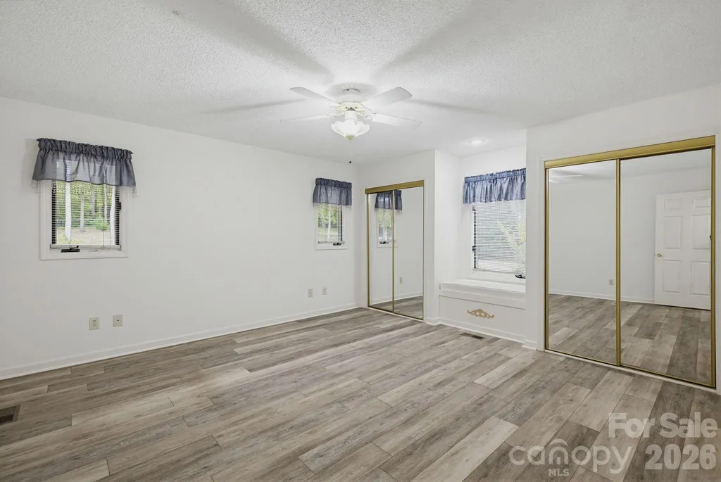 104 Willowbrook Drive Thomasville NC 27360