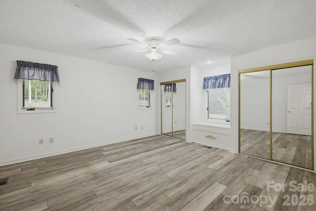 104 Willowbrook Drive Thomasville NC 27360