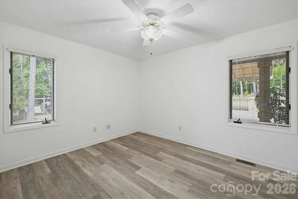 104 Willowbrook Drive Thomasville NC 27360