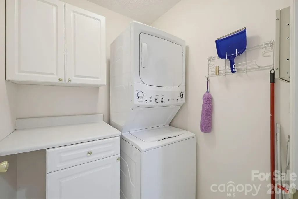 104 Willowbrook Drive Thomasville NC 27360