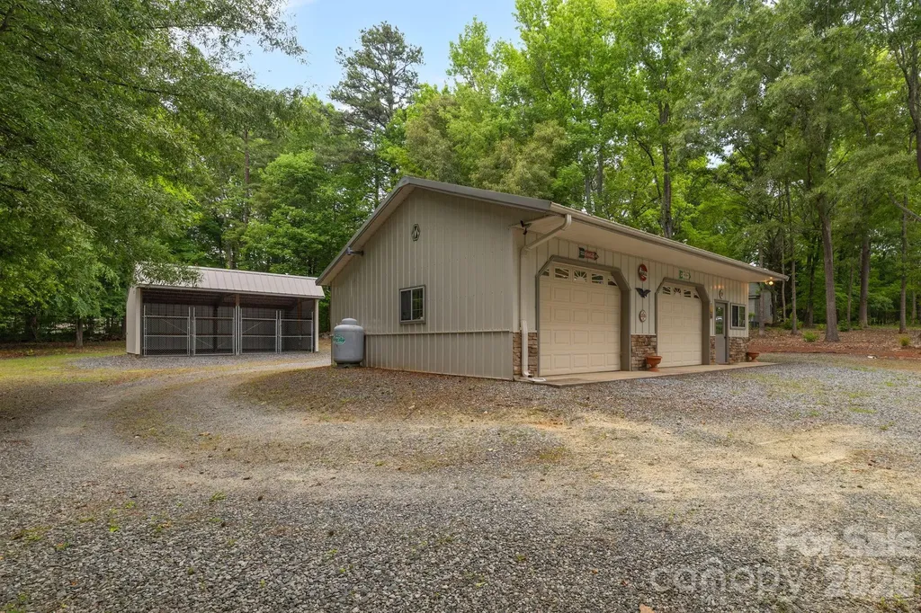 104 Willowbrook Drive Thomasville NC 27360
