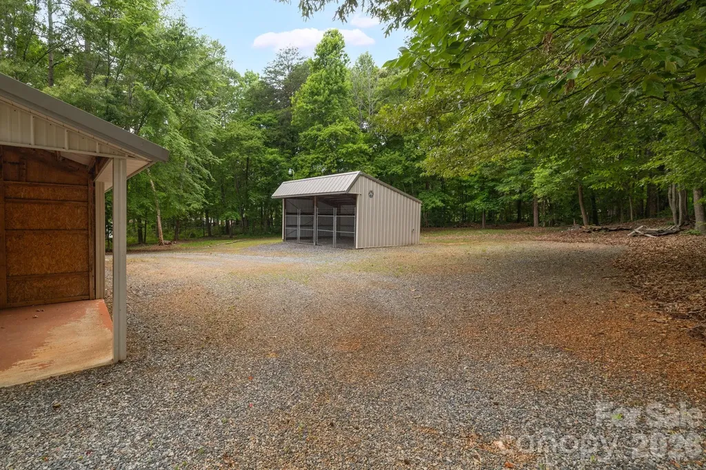 104 Willowbrook Drive Thomasville NC 27360