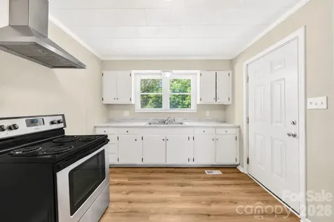 3635 2nd Avenue SW Hickory NC 28602