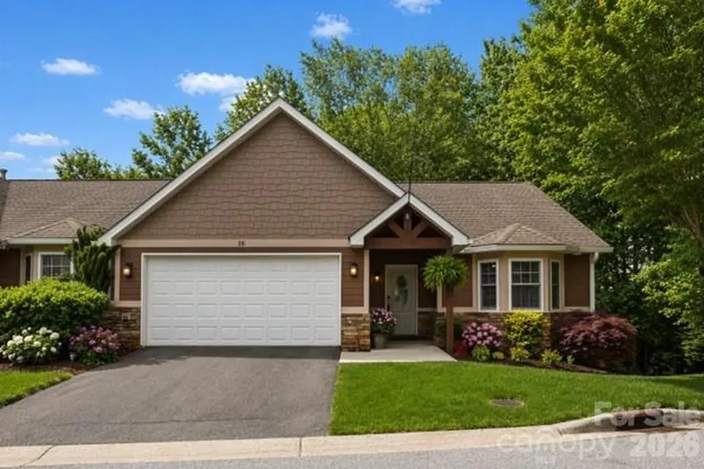 15 Kaylor Drive Arden NC 28704