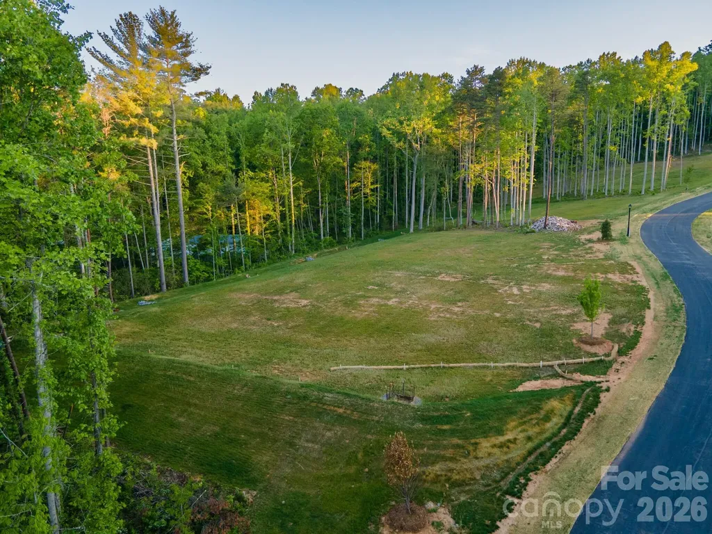416 Irvine Drive Fairview NC 28730