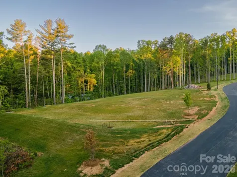 416 Irvine Drive Fairview NC 28730