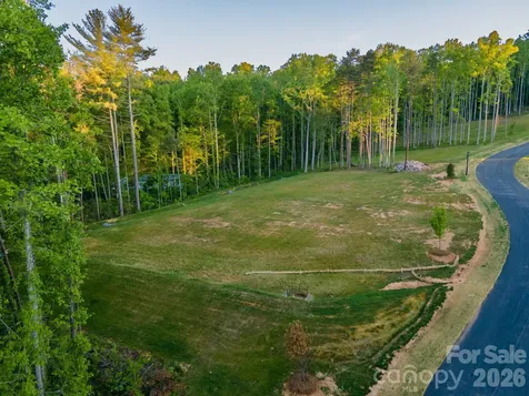 416 Irvine Drive Fairview NC 28730