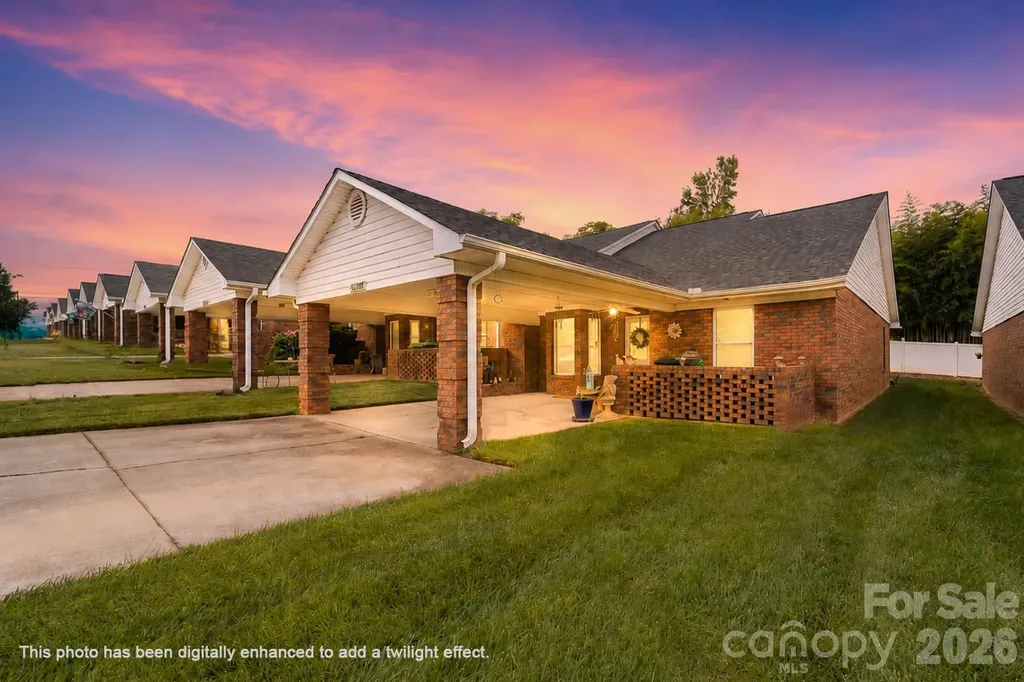 5005 Roseboro Court Lowell NC 28098