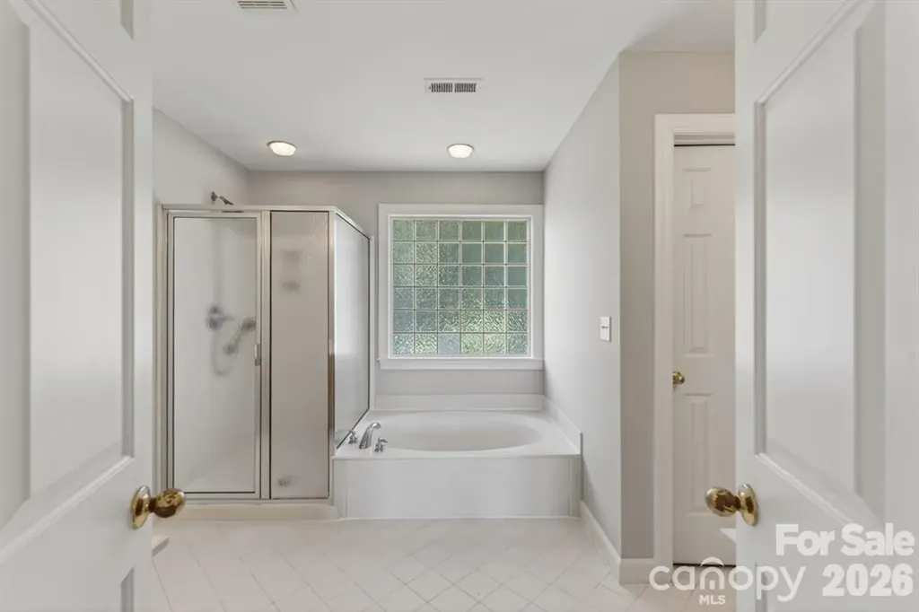 11005 Chilcomb Court Charlotte NC 28262