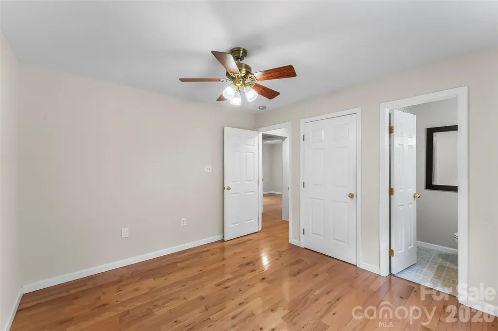 2610 Bear Creek Road Marshall NC 28753