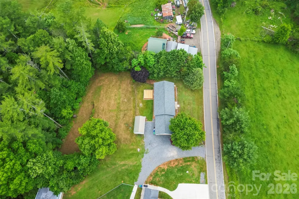 2610 Bear Creek Road Marshall NC 28753