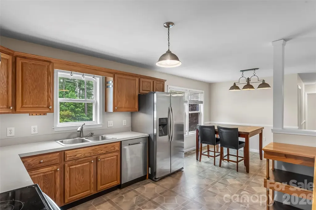 2610 Bear Creek Road Marshall NC 28753