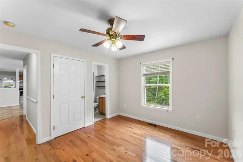 2610 Bear Creek Road Marshall NC 28753