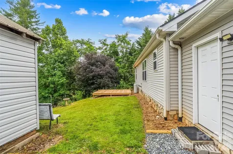 2610 Bear Creek Road Marshall NC 28753