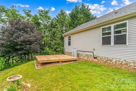 2610 Bear Creek Road Marshall NC 28753