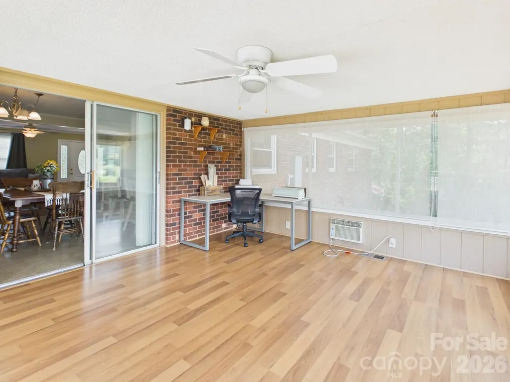 19 Pinecrest Court Taylorsville NC 28681