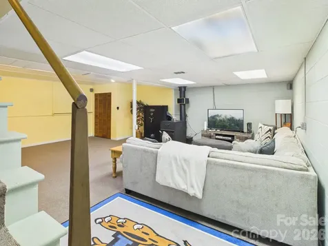 19 Pinecrest Court Taylorsville NC 28681