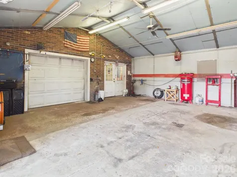 19 Pinecrest Court Taylorsville NC 28681