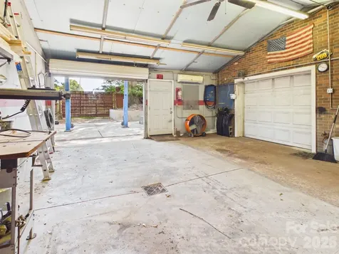19 Pinecrest Court Taylorsville NC 28681