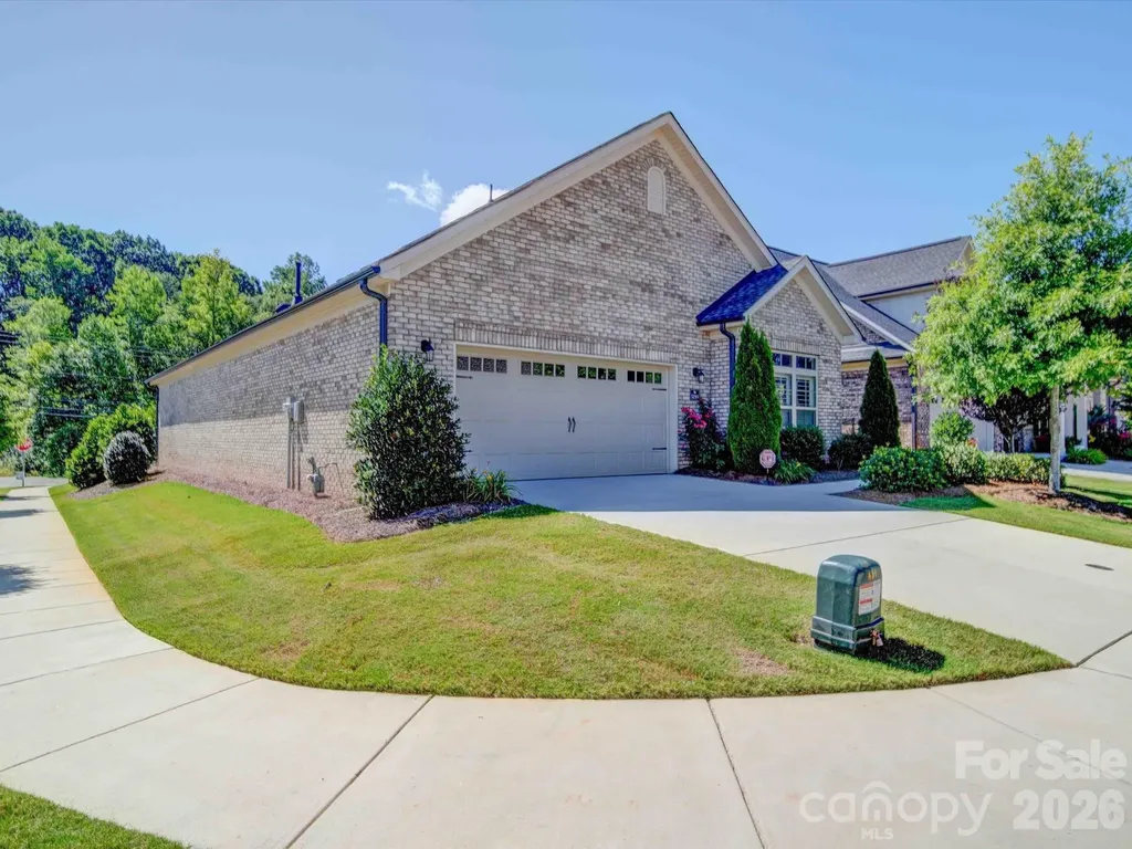 5218 Courtyard Lane Belmont NC 28012