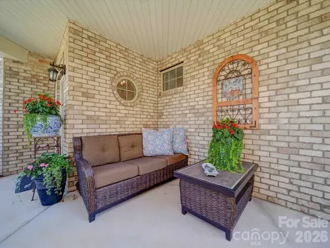 5218 Courtyard Lane Belmont NC 28012