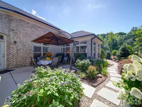 5218 Courtyard Lane Belmont NC 28012
