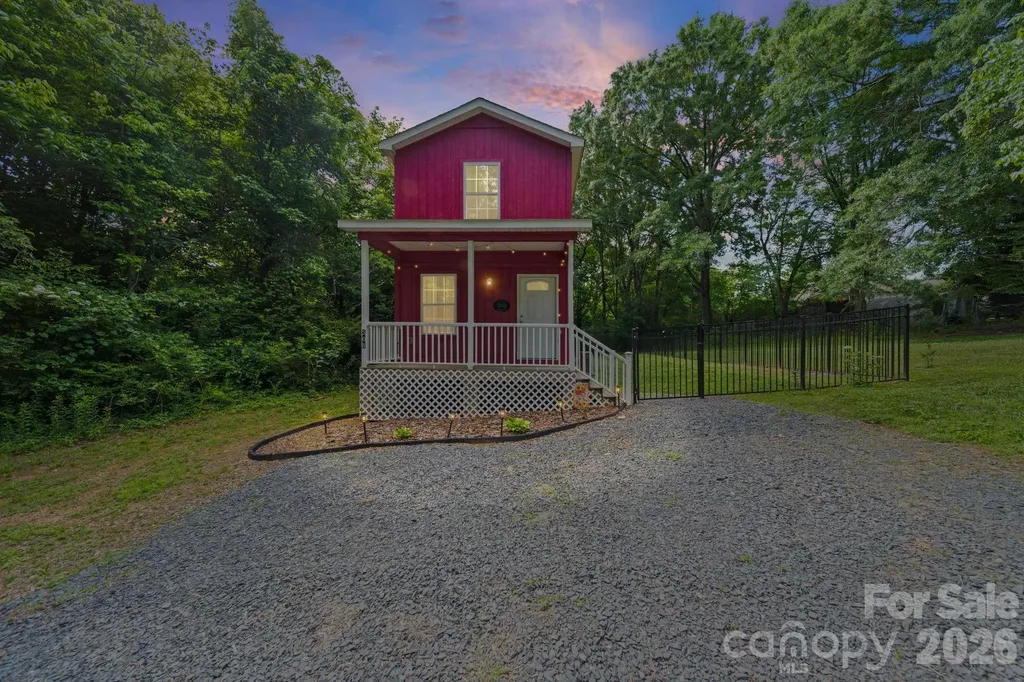 308 E 10th Street Oakboro NC 28129