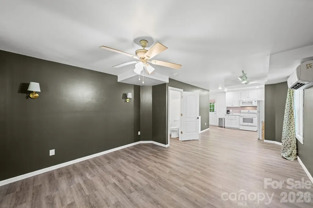 308 E 10th Street Oakboro NC 28129