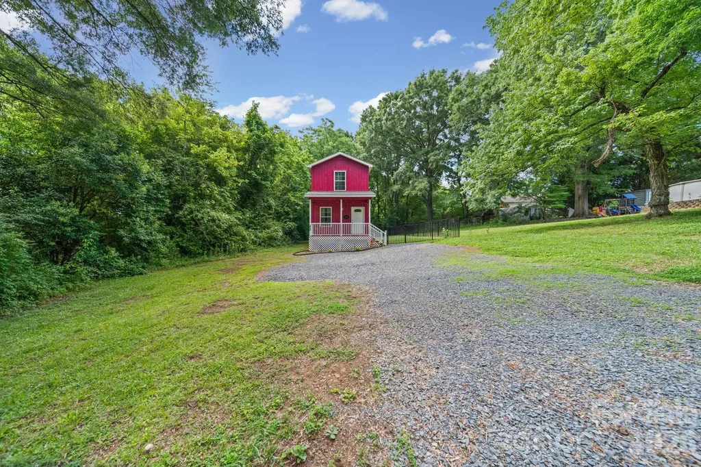 308 E 10th Street Oakboro NC 28129