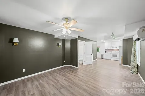 308 E 10th Street Oakboro NC 28129