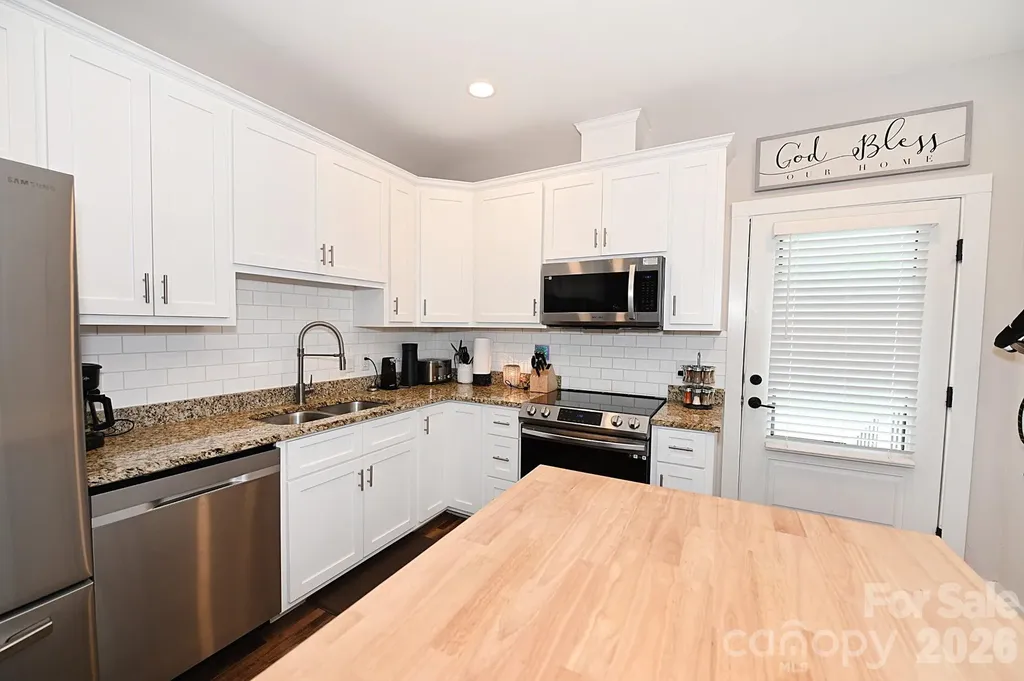 28 Cottage Court Granite Falls NC 28630