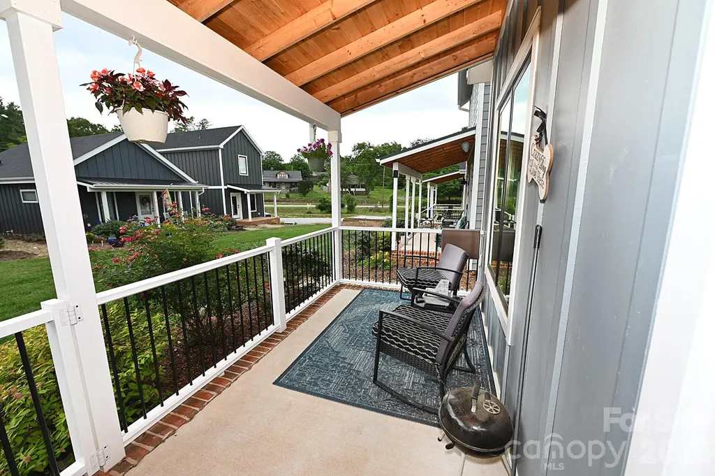 28 Cottage Court Granite Falls NC 28630
