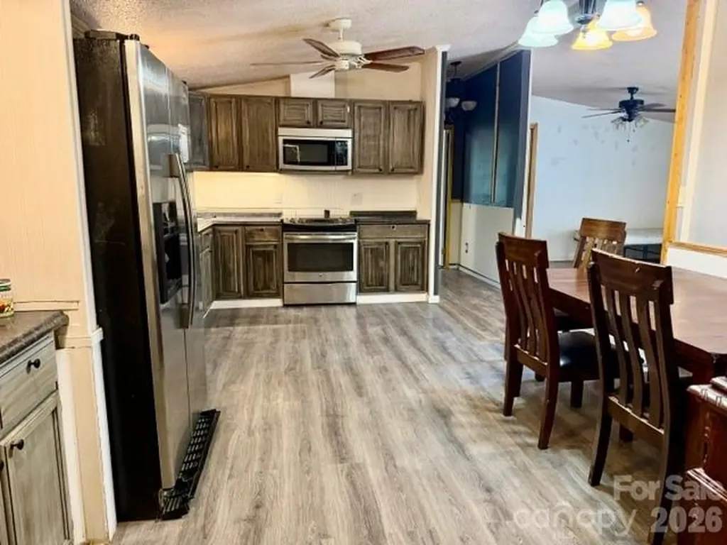 19 Dot Street Clyde NC 28721