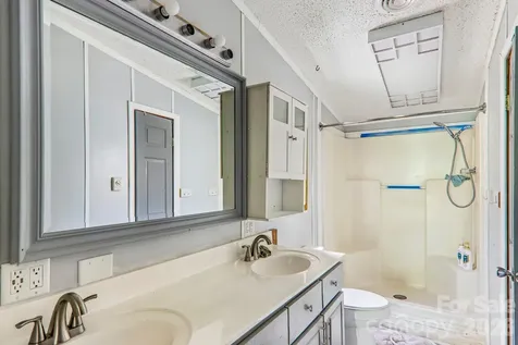 19 Dot Street Clyde NC 28721