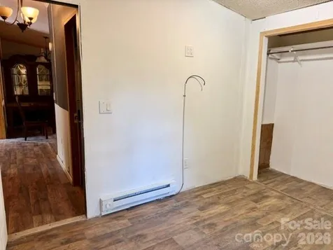 19 Dot Street Clyde NC 28721