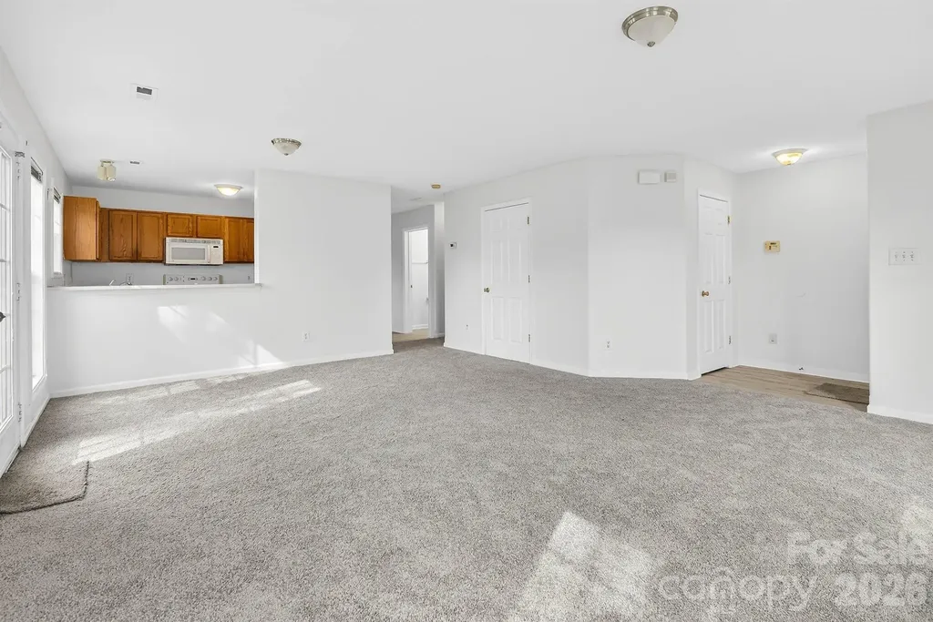 1911 Flushing Court Charlotte NC 28215