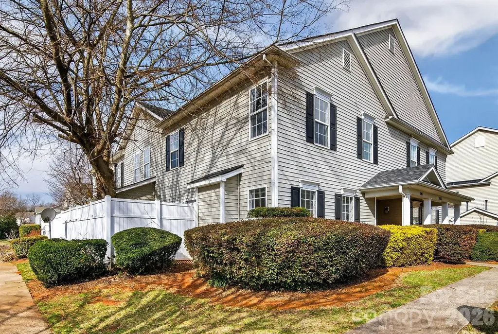 1911 Flushing Court Charlotte NC 28215