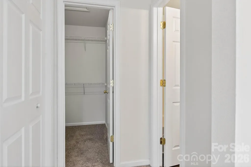 1911 Flushing Court Charlotte NC 28215