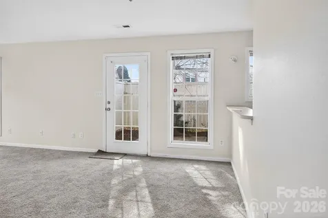 1911 Flushing Court Charlotte NC 28215