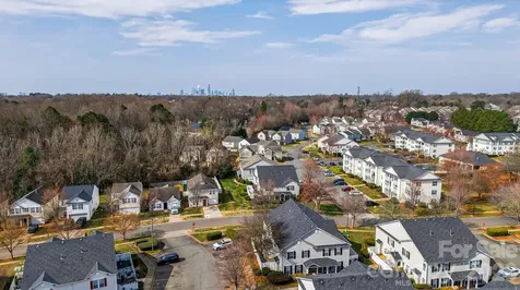 1911 Flushing Court Charlotte NC 28215