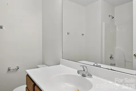 1911 Flushing Court Charlotte NC 28215