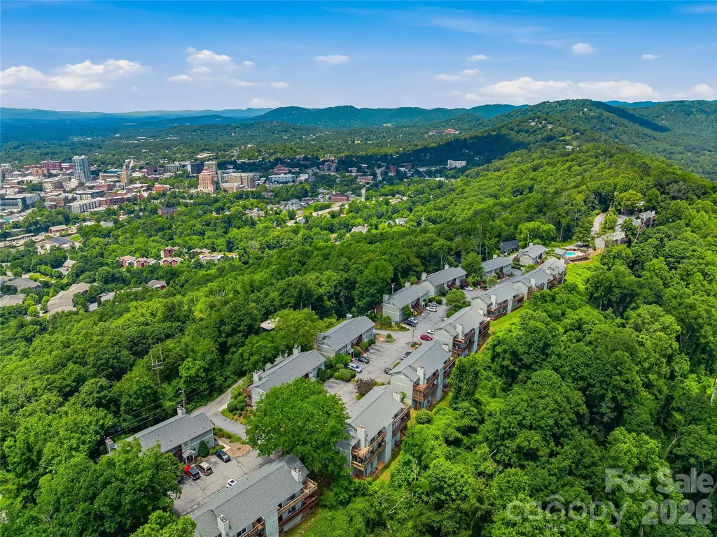 536 Windswept Drive Asheville NC 28801