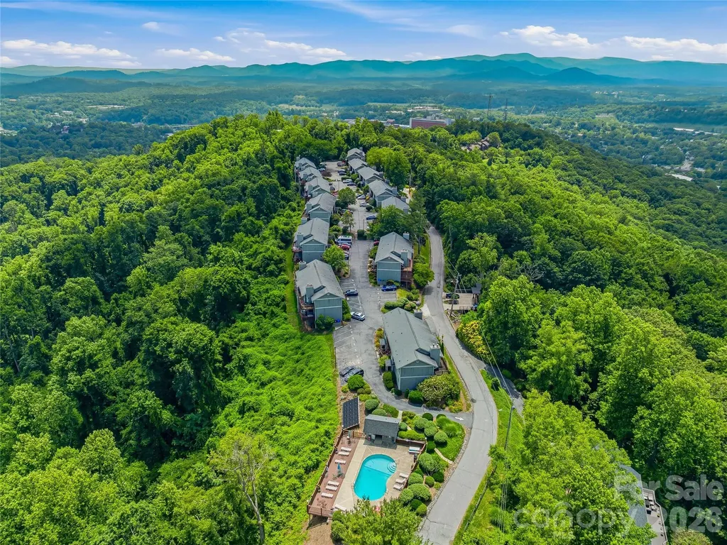 536 Windswept Drive Asheville NC 28801